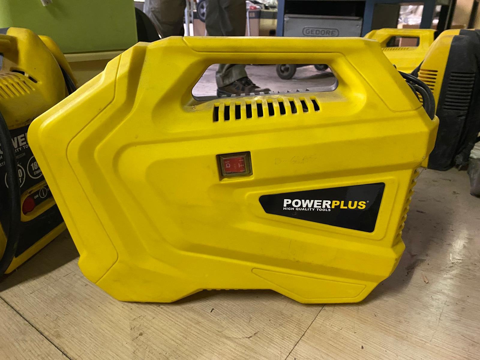 Powerplus compressor, Enlèvement