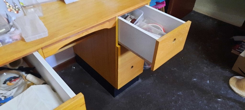 Petit BUREAU, Maison & Meubles, Bureaux, Autres marques, 62 cm, Comme neuf, Enlèvement
