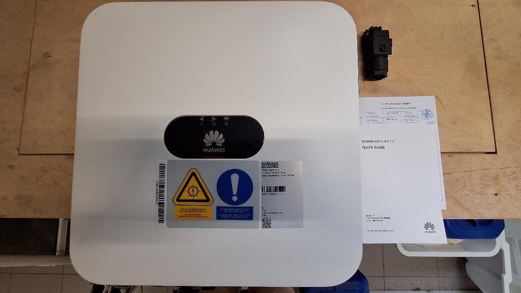 Omvomer Huawei 4.4KVA, Ophalen, Gebruikt, Overige typen, 200 wattpiek of meer