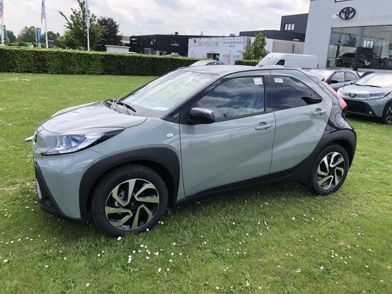 Toyota Aygo Pulse, Autos, Toyota, Achat, 998 cm³, Euro 6, https://public.car-pass.be/vhr/0149edd5-555b-4a4b-ab60-f574102e0b58