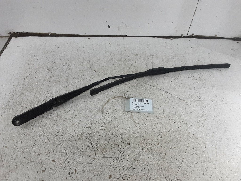 BRAS ESSUIE GLACE AVANT GAUCHE Audi A1 (8X1 / 8XK), Mevr. I. Hauben, Audi, Utilisé, Rue de l'Espoir 34 34
4030  GRIVEGNÉE, BE