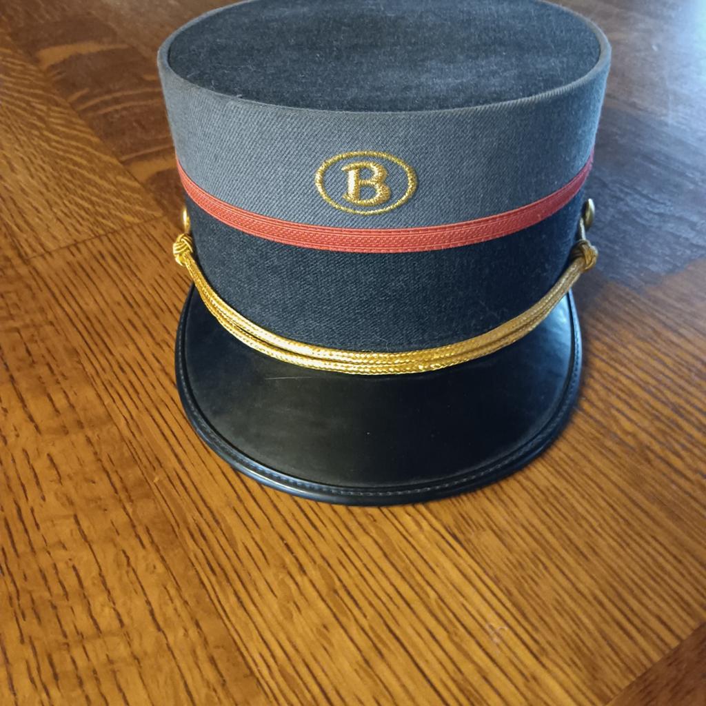 chapeau de chemin de fer, Collections, Enlèvement