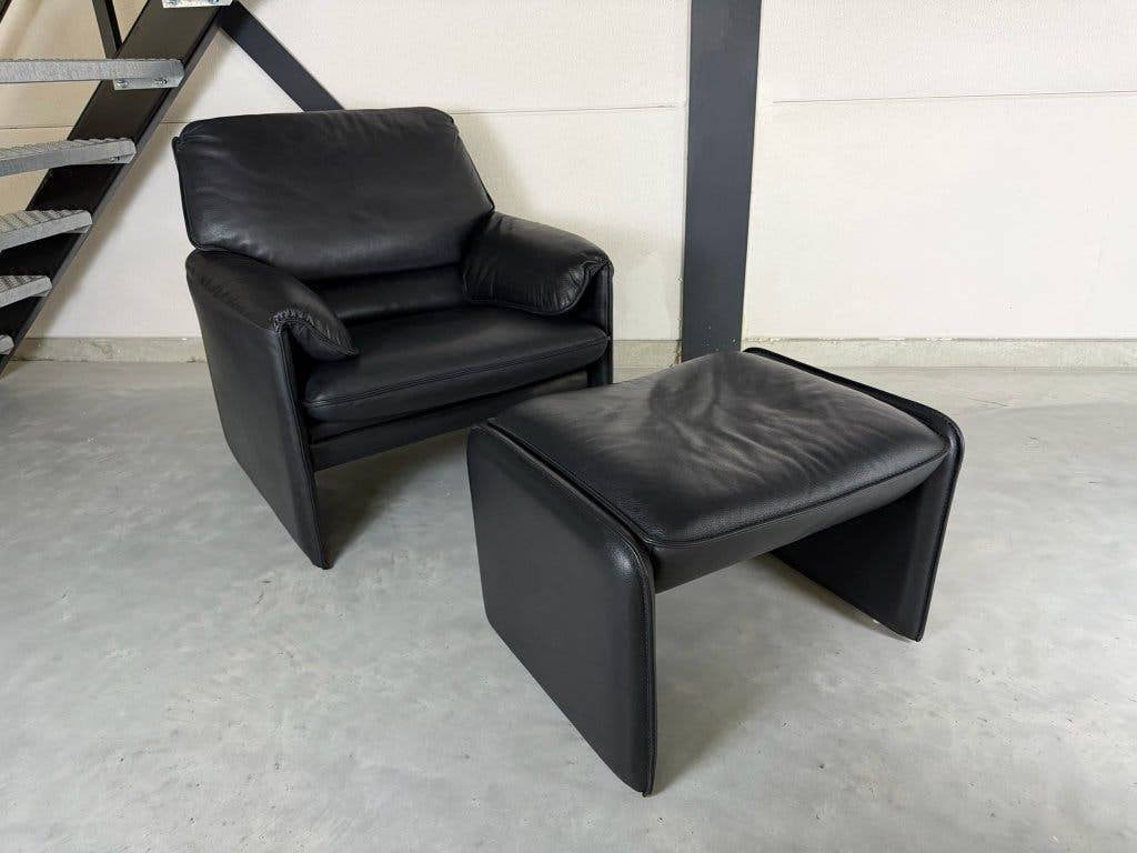 Leolux Bora Beta fauteuil – Zwart Leder – Zeer goede staat, Ophalen, Zo goed als nieuw, Pode Artifort Harvink, 75 tot 100 cm
