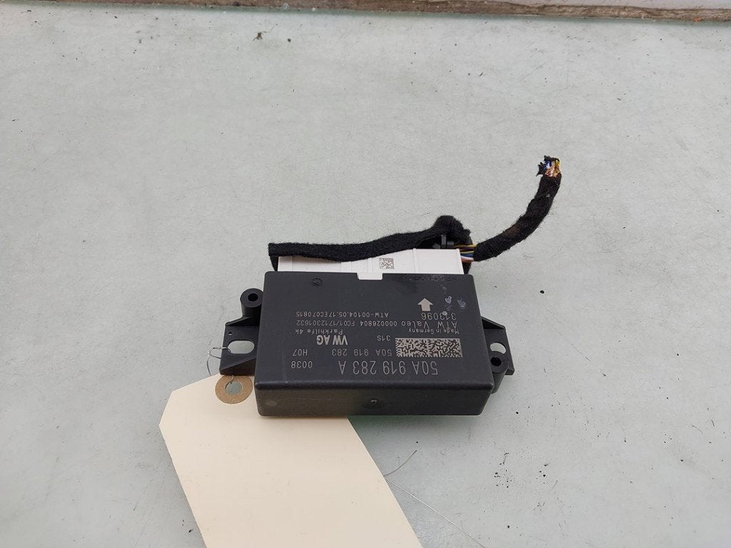 ORDINATEUR AIDE AU STATIONNEMENT Audi Q2 (GAB / GAG), Auto-Union-Straße  1,
85057  Ingolstadt, DE, Info@audi.de, Audi, Utilisé