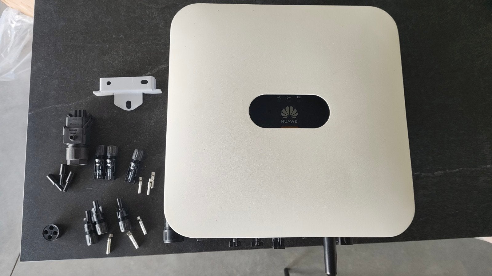 La batterie de l'onduleur Huawei SUN2000-3KTL-L1 est prête !, Bricolage & Construction, Panneaux solaires & Accessoires, Enlèvement ou Envoi
