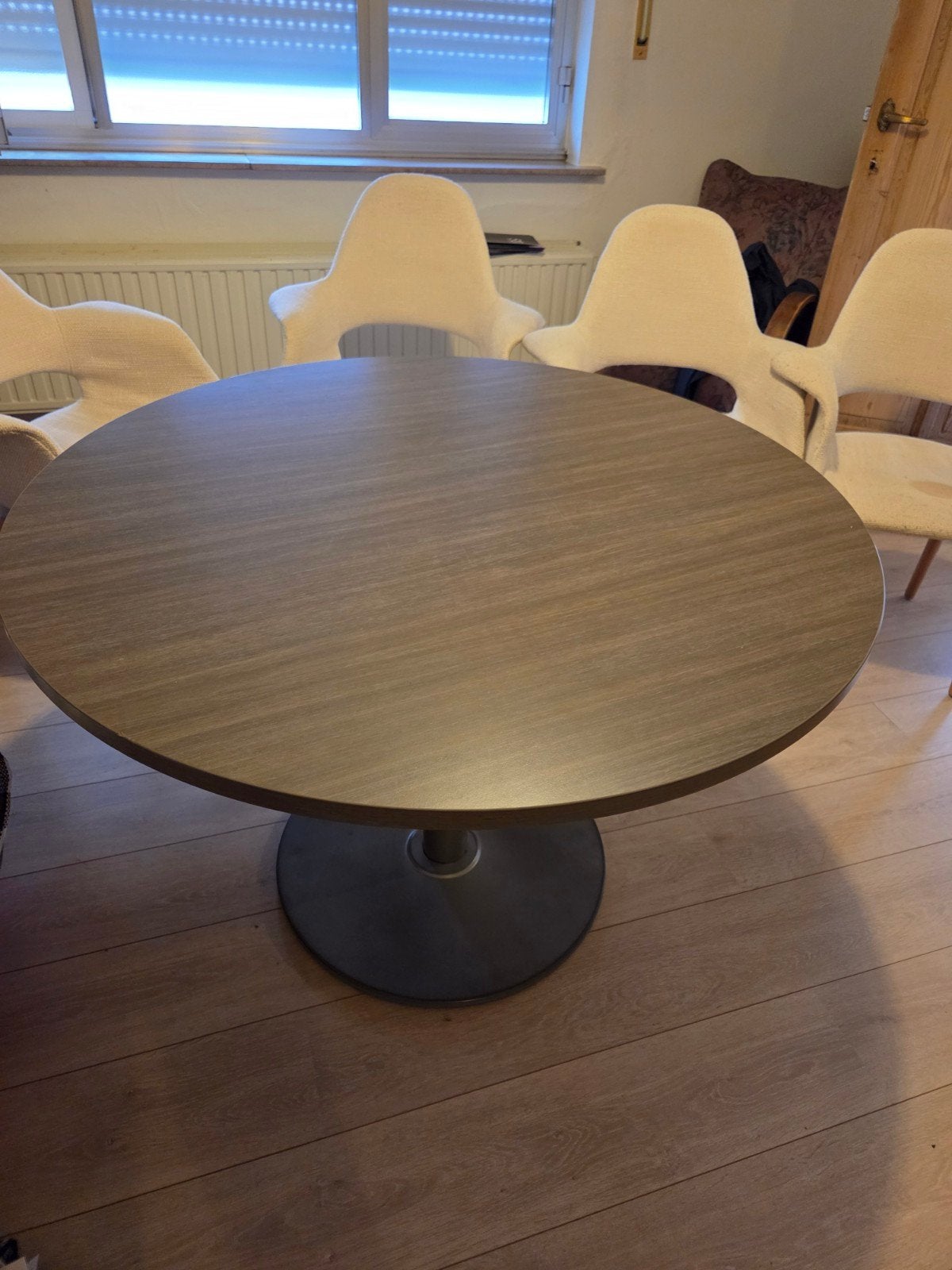 Ronde tafel, Ophalen