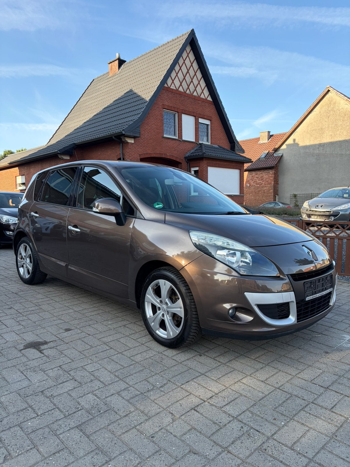 Renault scenic 1.4 benzine euro 5 Al gekeurd voor verkoop, Auto's, Euro 5, Bedrijf, Handgeschakeld, 5 deurs