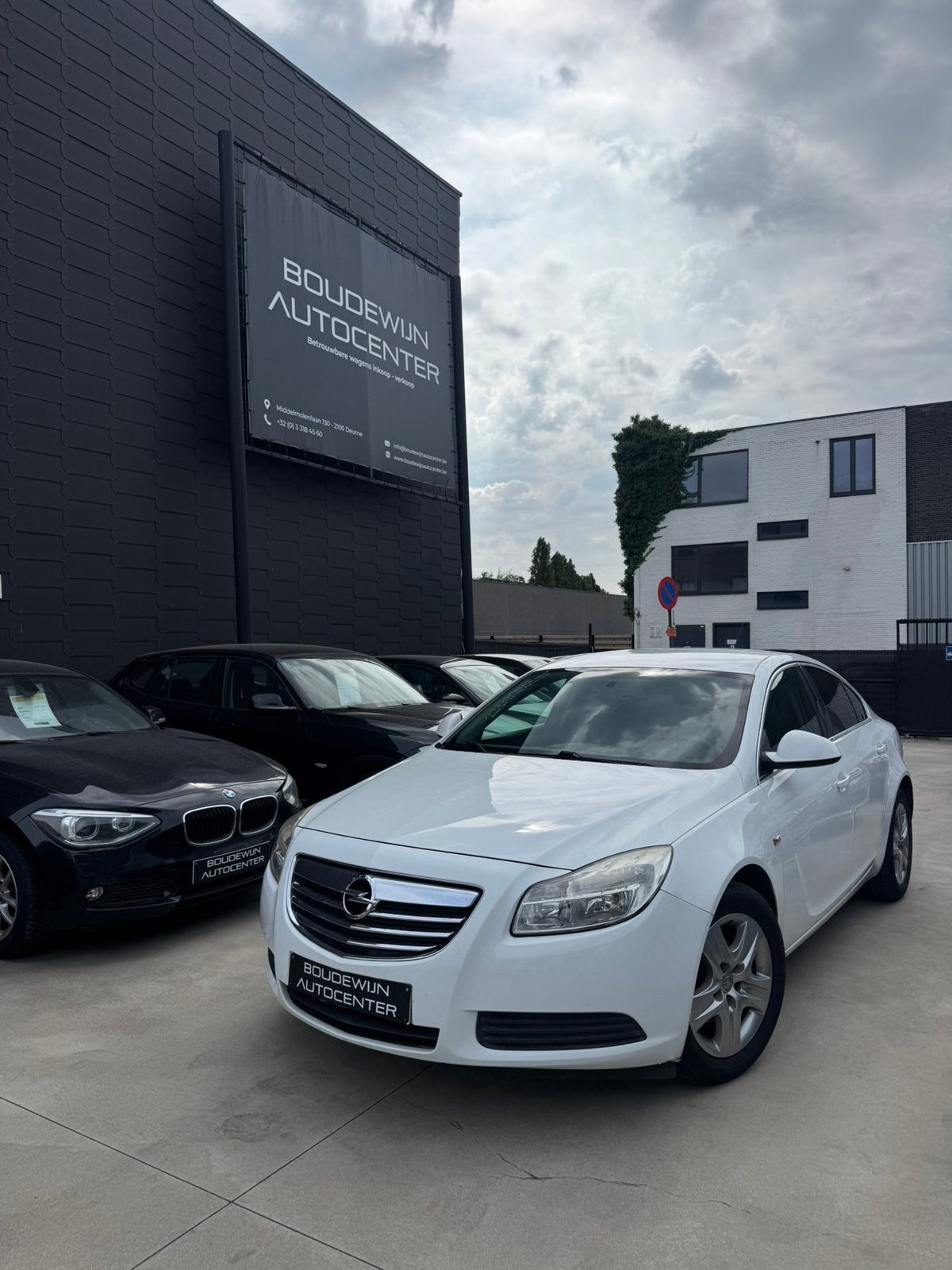 Opel Insignia 136.xxxkm benzine, gekeurd, garantie, topstaat, Voorwielaandrijving, 4 deurs, Stof, Zwart