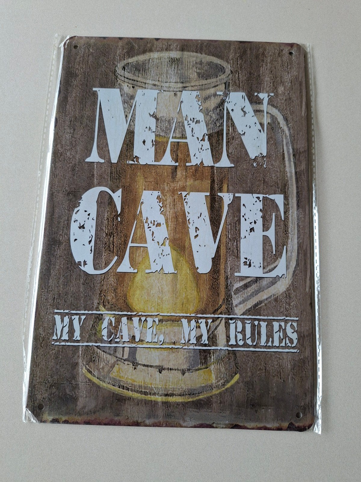 2 assiettes MANCAVE 20 cm X 30 cm
Offre 8€ par pièce, Collections, Broches, Pins & Badges, Enlèvement