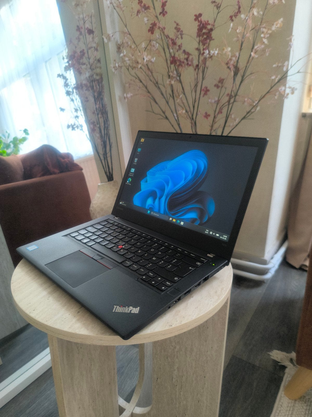 Lenovo Thinkpad i7 Vpro/16Gb Ram DDR4/256Gb SSD/ 2 Batteries, Informatique & Logiciels, Enlèvement, Azerty, SSD