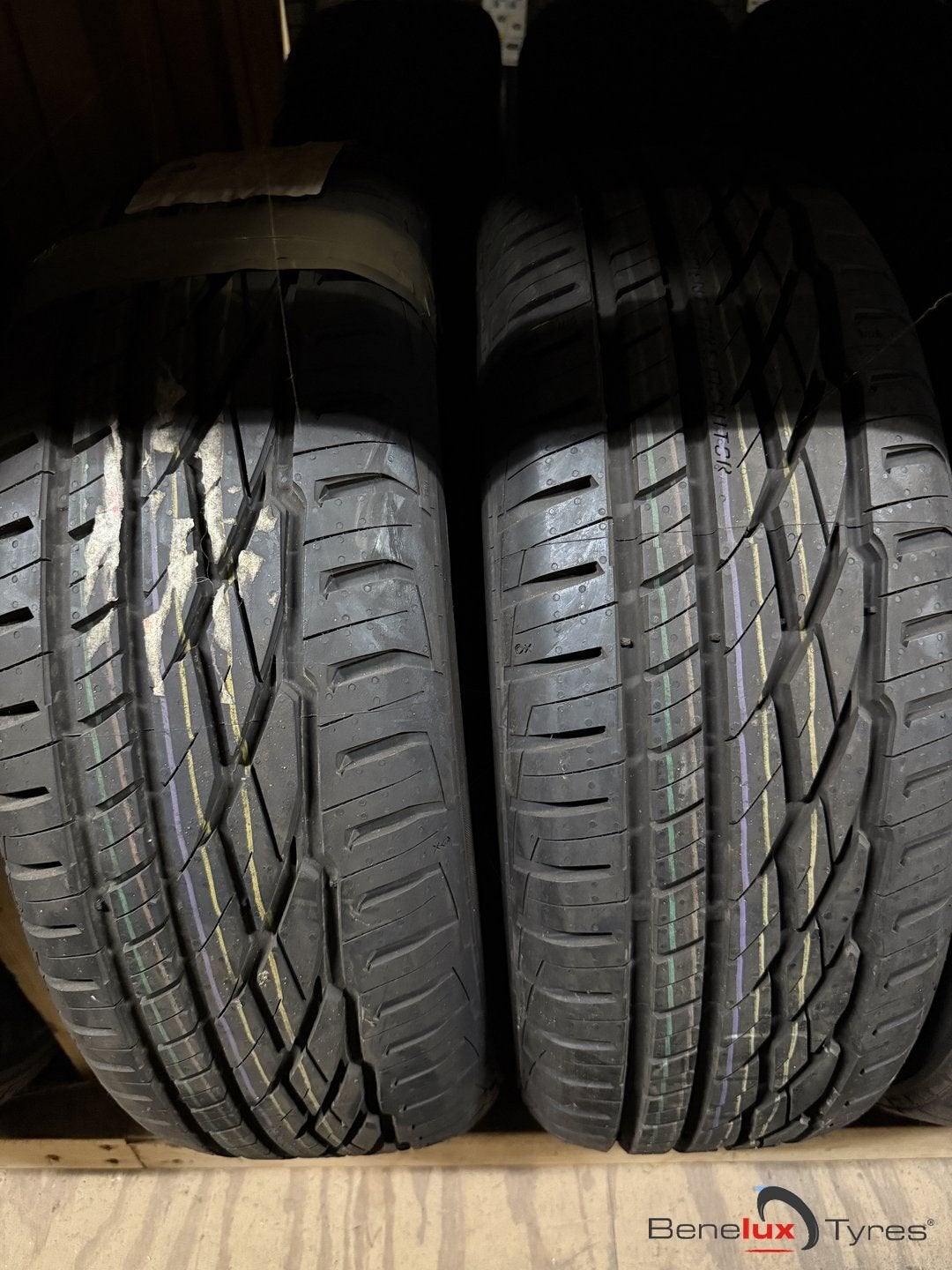 zomer nieuw 215/65R16 General 215/65 R16 215/65/16 2156516, Neuf, 215 mm, 16 pouces, Véhicule de tourisme
