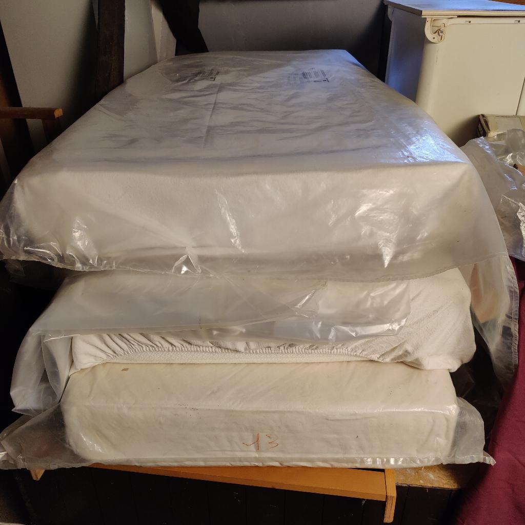 3 nieuwe matrassen, Ophalen, Eenpersoons, 80 cm, Matras