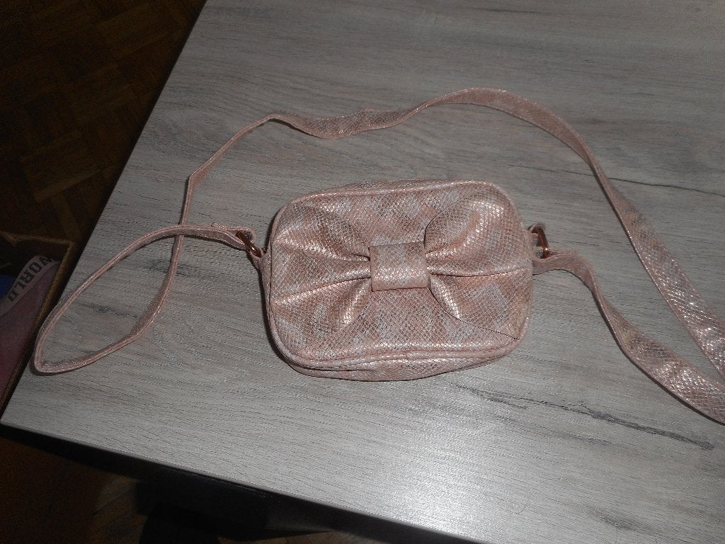 strikje handtasje 17 x 12 x 4 cm, Ophalen of Verzenden, Zo goed als nieuw, Tas