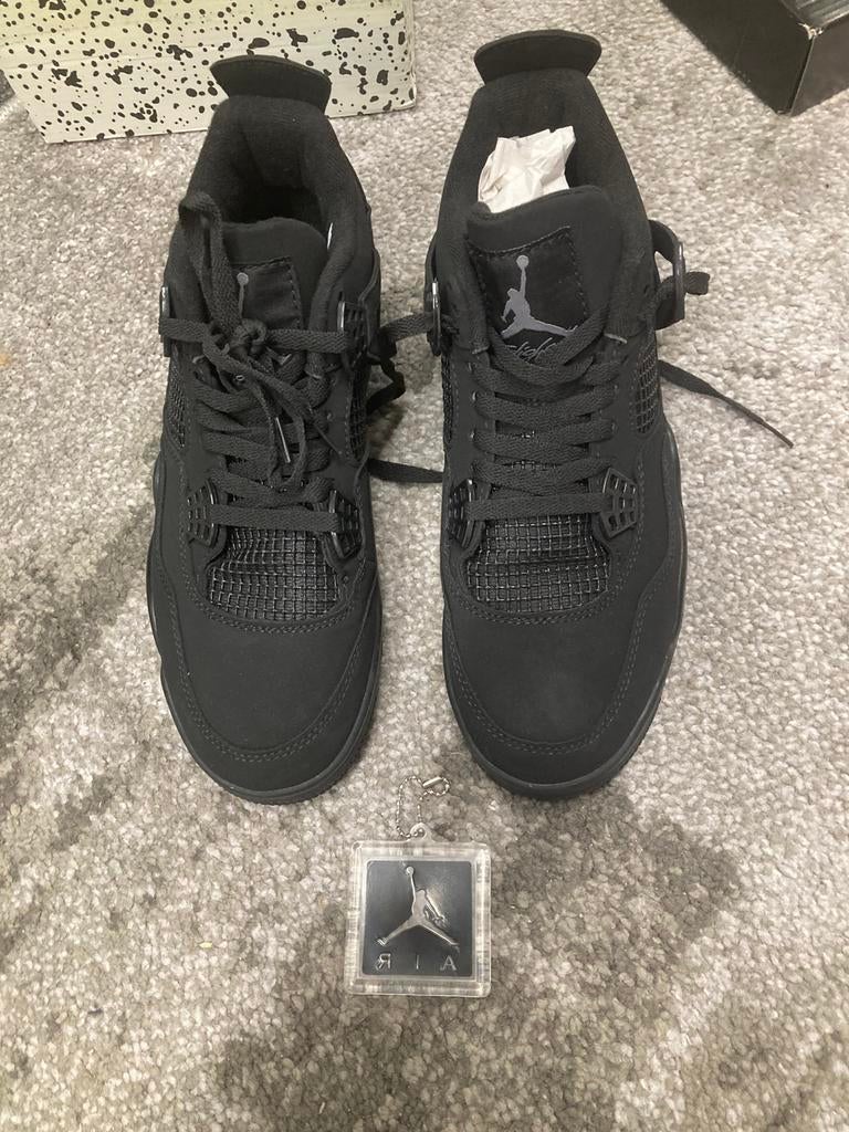 Air jordan 4 retro maat 43, Vêtements | Hommes, Chaussures, Neuf, Enlèvement ou Envoi, Chaussures de sport, Noir