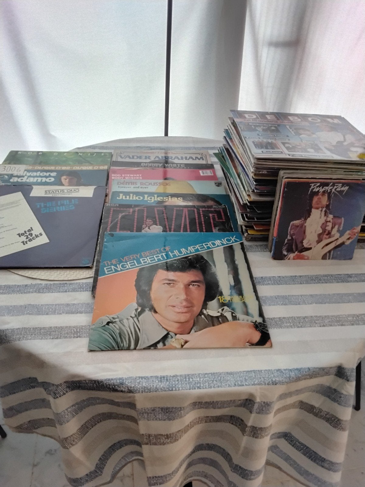 lots d'albums et de singles, Enlèvement