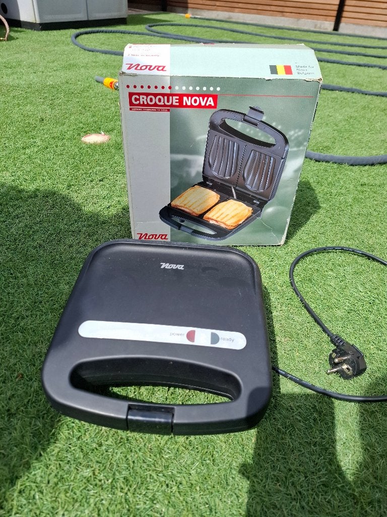 Croque monsieur machine Nova, Elektronische apparatuur, Contactgrills, Ophalen, Gebruikt