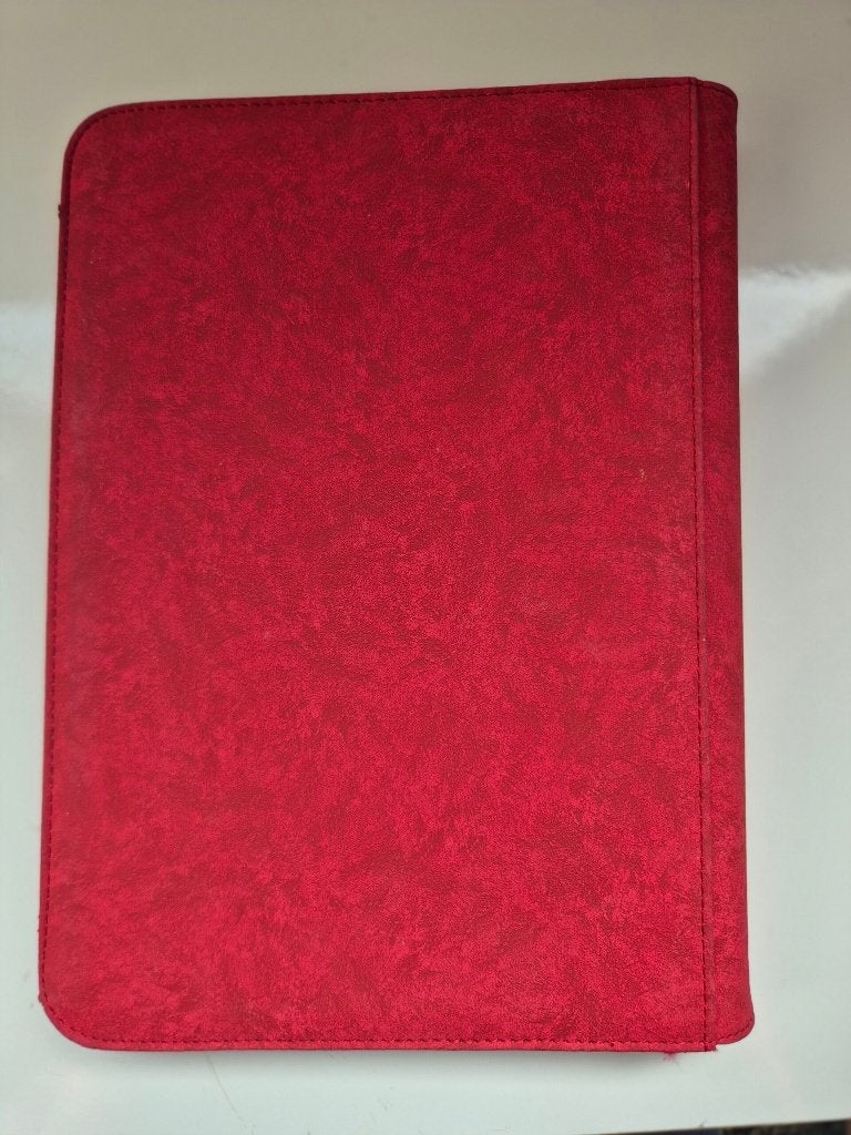 Gebruikte rode 9-pocket side-load Pokémon kaarten binder, Verzenden, Gebruikt