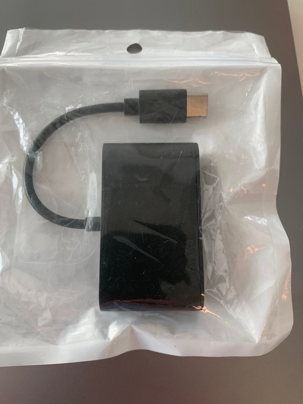 USB-C-adapterhub met USB-poort en kaartlezer, Computers en Software, Pc- en Netwerkkabels, Ophalen of Verzenden, Nieuw