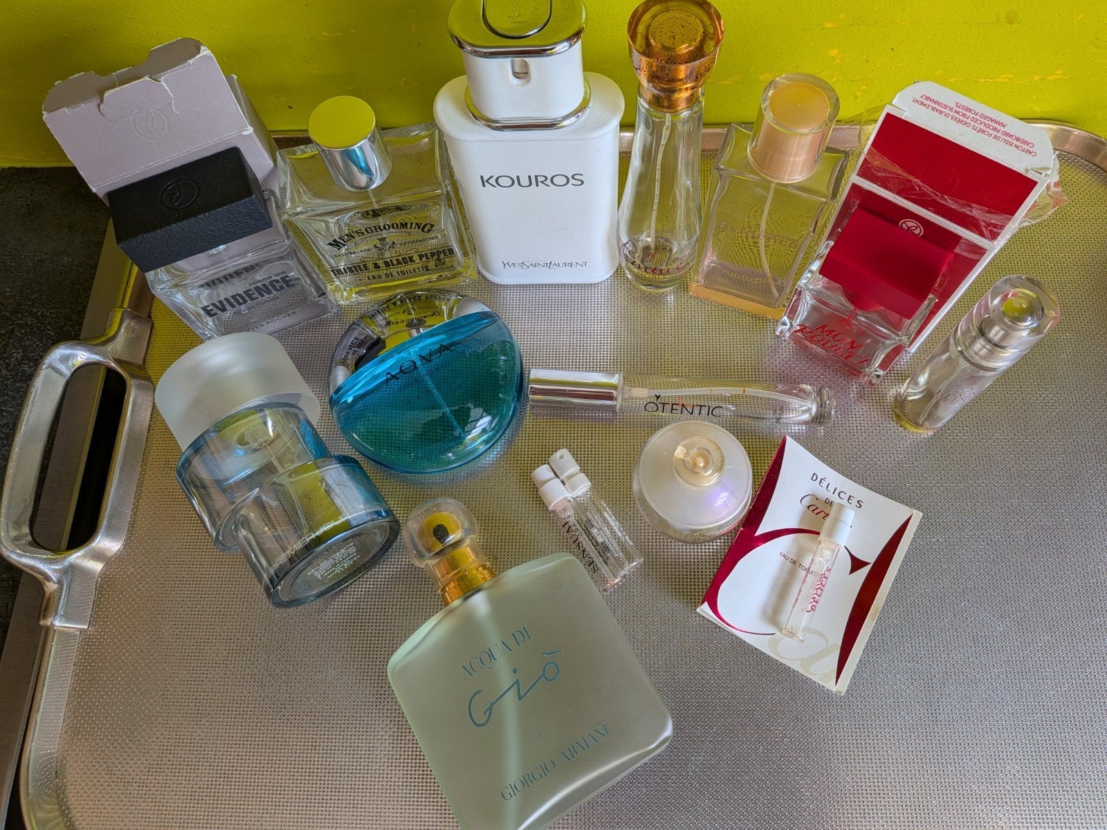 Lege flacons van diverse merken., Collections, Parfums, Enlèvement, Utilisé, Bouteille de parfum