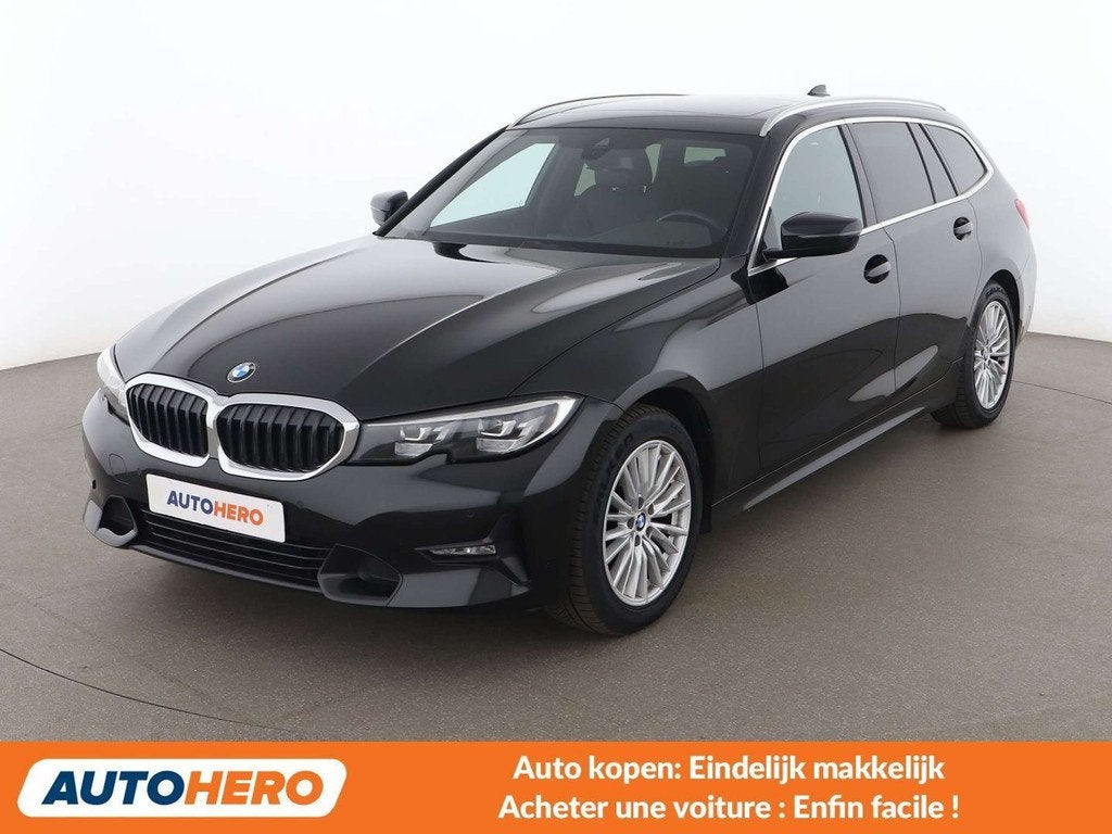BMW 3 Serie 320 320i Sport Line (automatique), Autos, BMW, Cuir, 170 g/km, 1645 kg, Noir