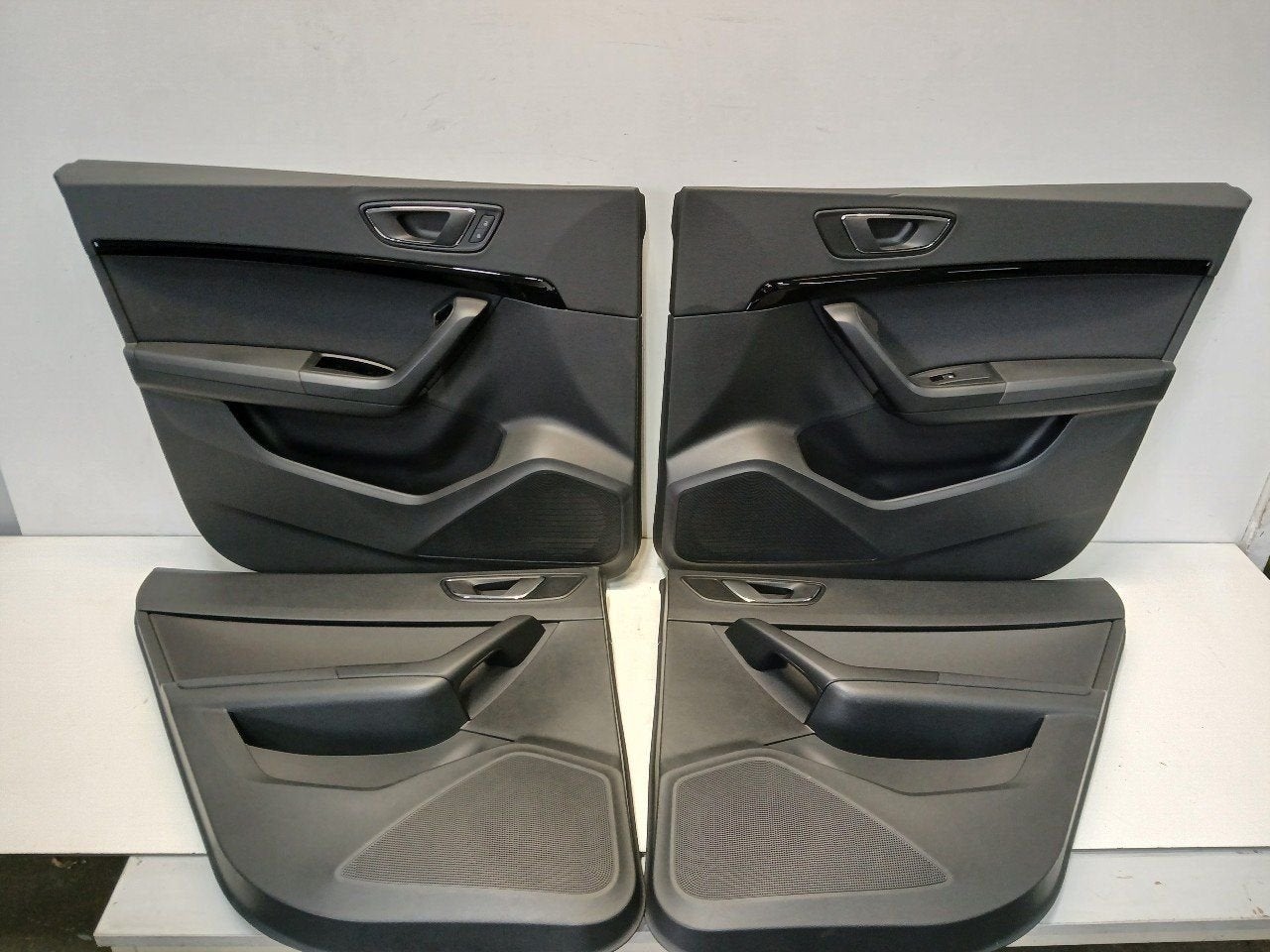 Interieur Seat Ateca, Auto-onderdelen, Onderdelen@venauto.nl, Van der Ven Autorecycling B.V., Gebruikt, Ettenseweg 76, 4706 PB Roosendaal, The Netherlands