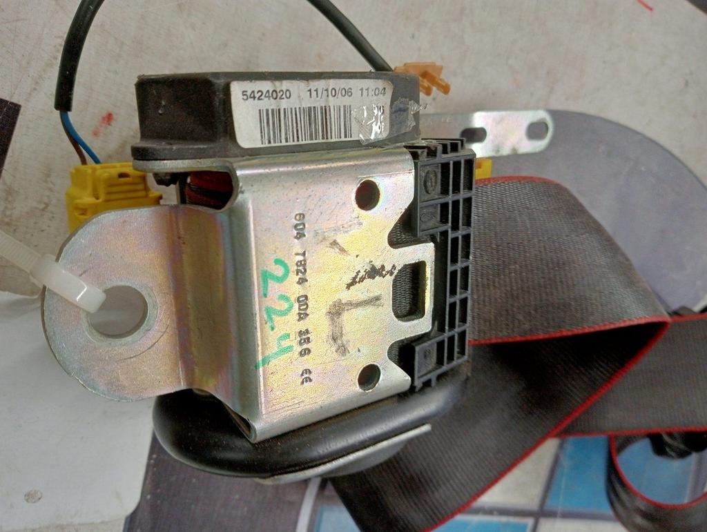 Veiligheidsgordel links-voor met artikelnummer 5424020 VW PO, Volkswagen, -, Utilisé, -