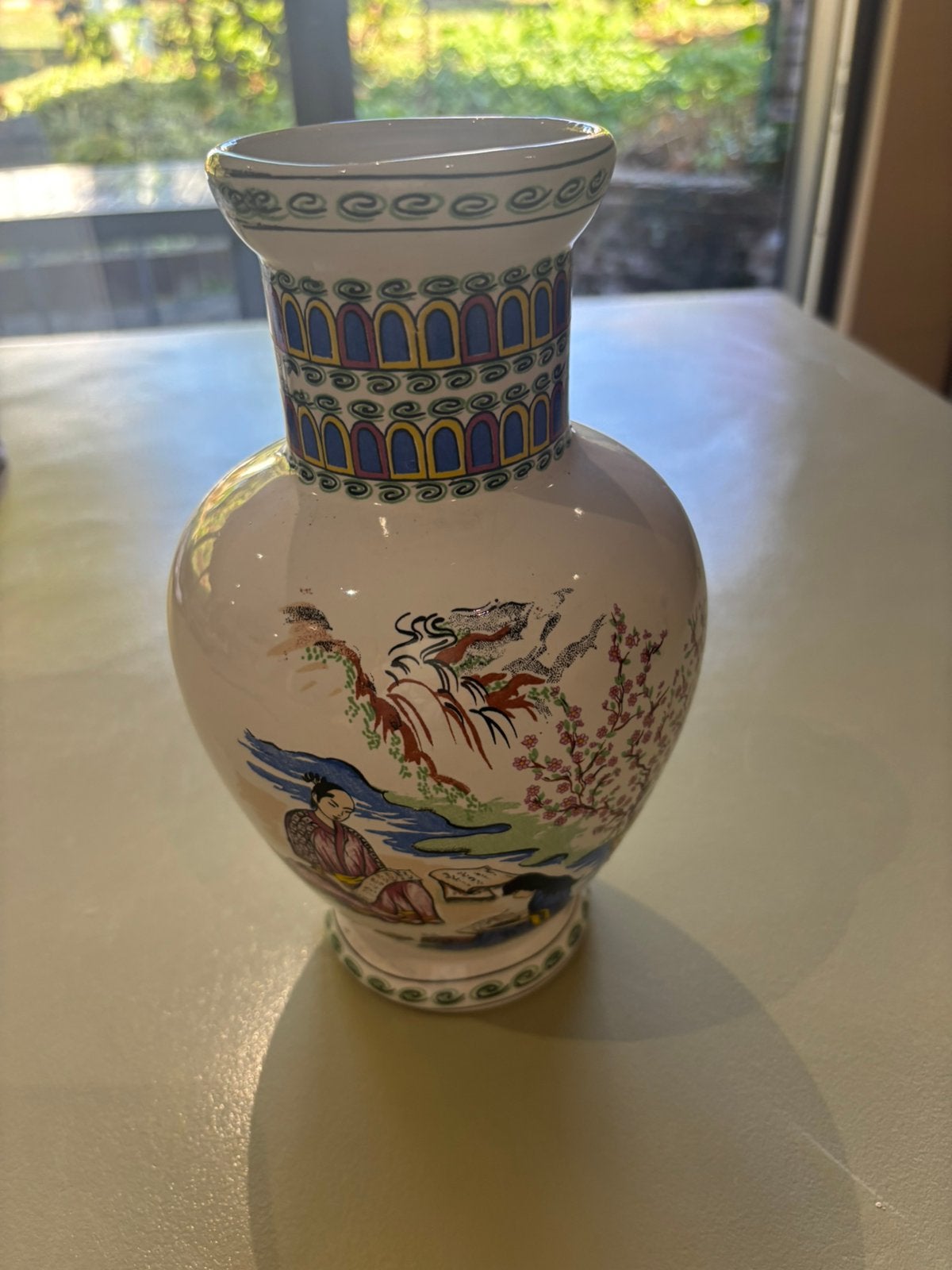Vase en porcelaine style chinois, Antiquités & Art, Enlèvement ou Envoi