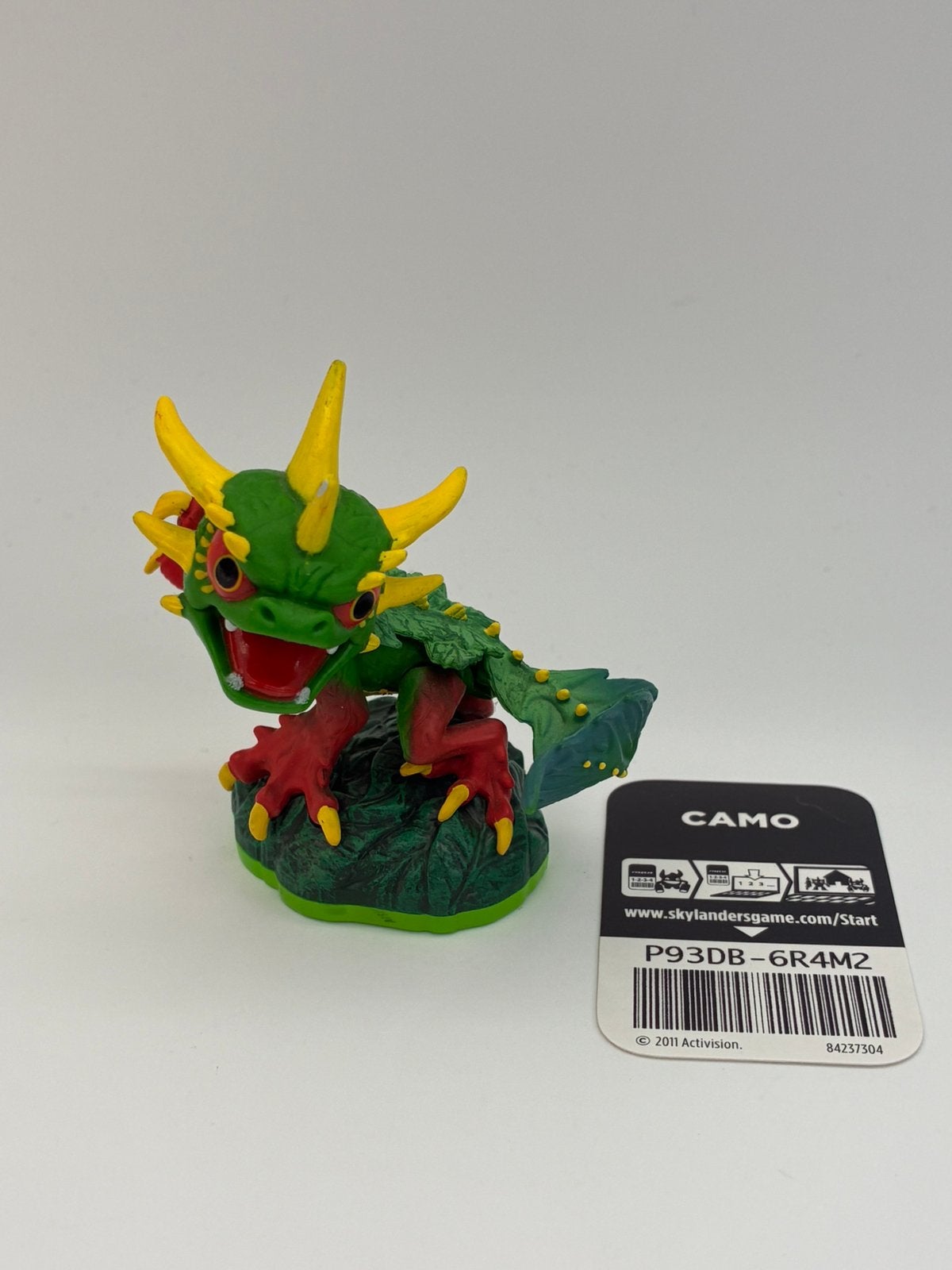 Skylanders Spyro's Adventure Camo avec carte à code, Envoi, Comme neuf