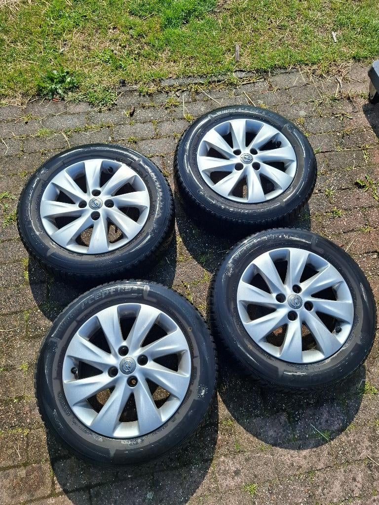 Velgen met winterbanden opel corsa 4x100, Auto-onderdelen, Ophalen, Gebruikt, 15 inch, Velg(en)