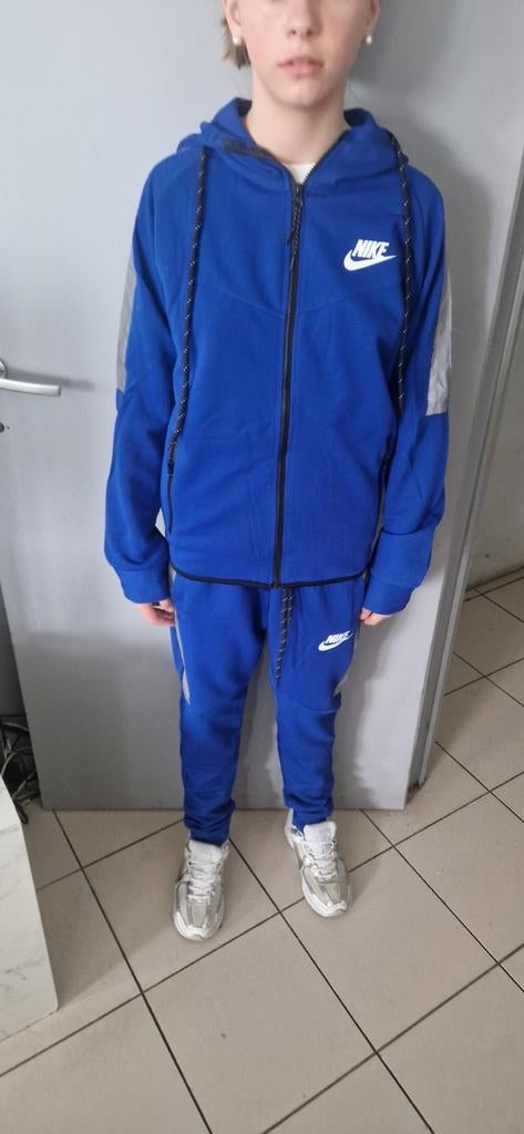 Training ensemble complet Nike Lacoste Charleroi 35e