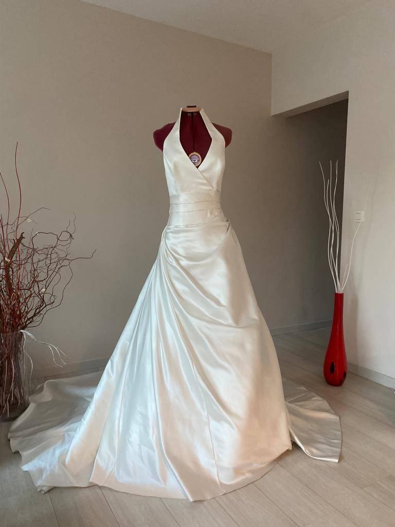 Mooie nieuwe trouwjurk, maat 38-40, Kleding | Dames, Trouwkleding en Trouwaccessoires, Ophalen, Nieuw, Trouwjurk