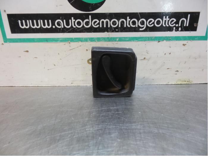 Poignée portière arrière camionnette d'un Volkswagen Tran, Volkswagen, -, Utilisé, -