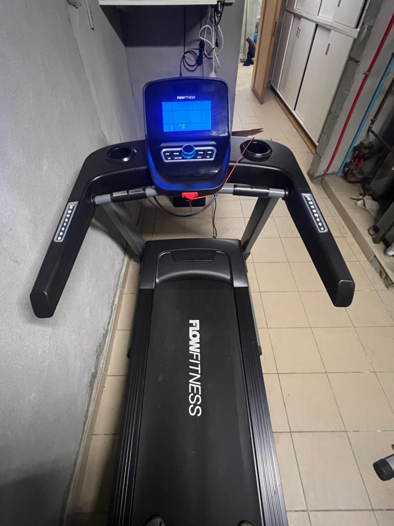 Semi profesionele loopband, Sport en Fitness, Fitnessapparatuur, Ophalen, Zo goed als nieuw, Loopband
