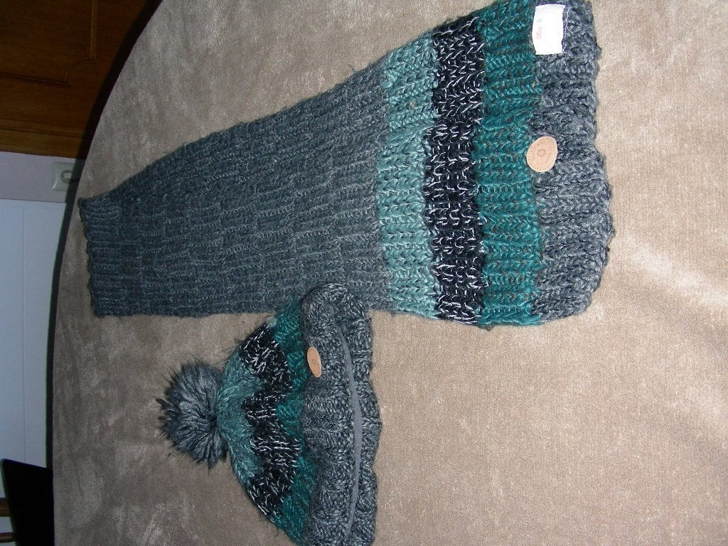 Warme grijze met groene sjaal + muts, Barts, maat 55, 8 jaar, Kinderen en Baby's, 134 t/m 140, Setje, Barts, Ophalen of Verzenden