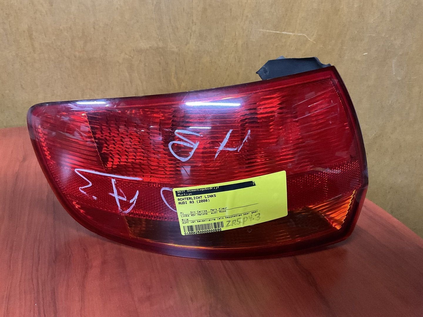 Audi A3 hatchback 2008 Achterlicht LINKS buitenste gedeelte, -, Origine de la pièce connue, Utilisé, -
