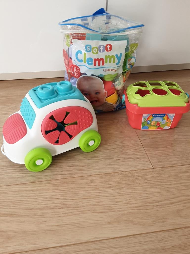 Soft clemmy bouwblokken + soft clemmy auto + vormendoos, Kinderen en Baby's, Ophalen, Zo goed als nieuw