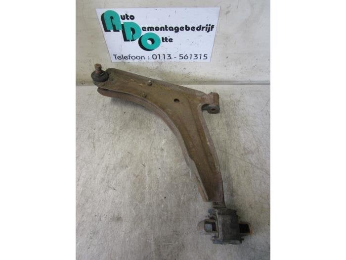 Draagarm links-voor van een Porsche 944/951, Auto-onderdelen, Gebruikt, -, -, Ophalen of Verzenden