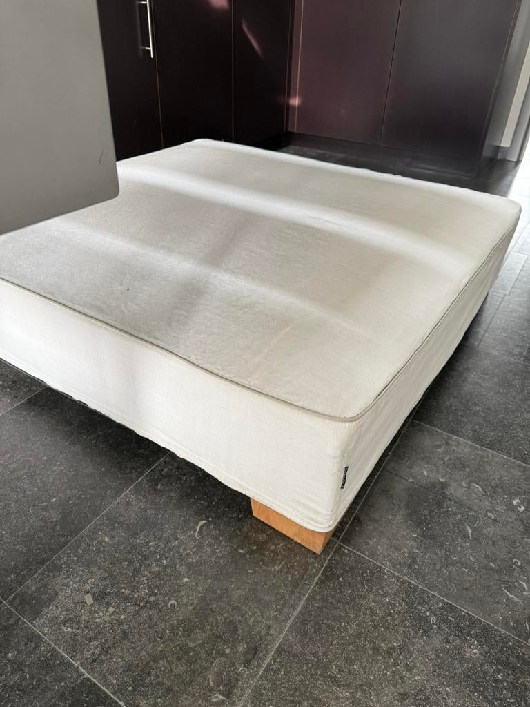 Poef in geweldige staat, 125 cm ou plus, Carré, Enlèvement, Tissus