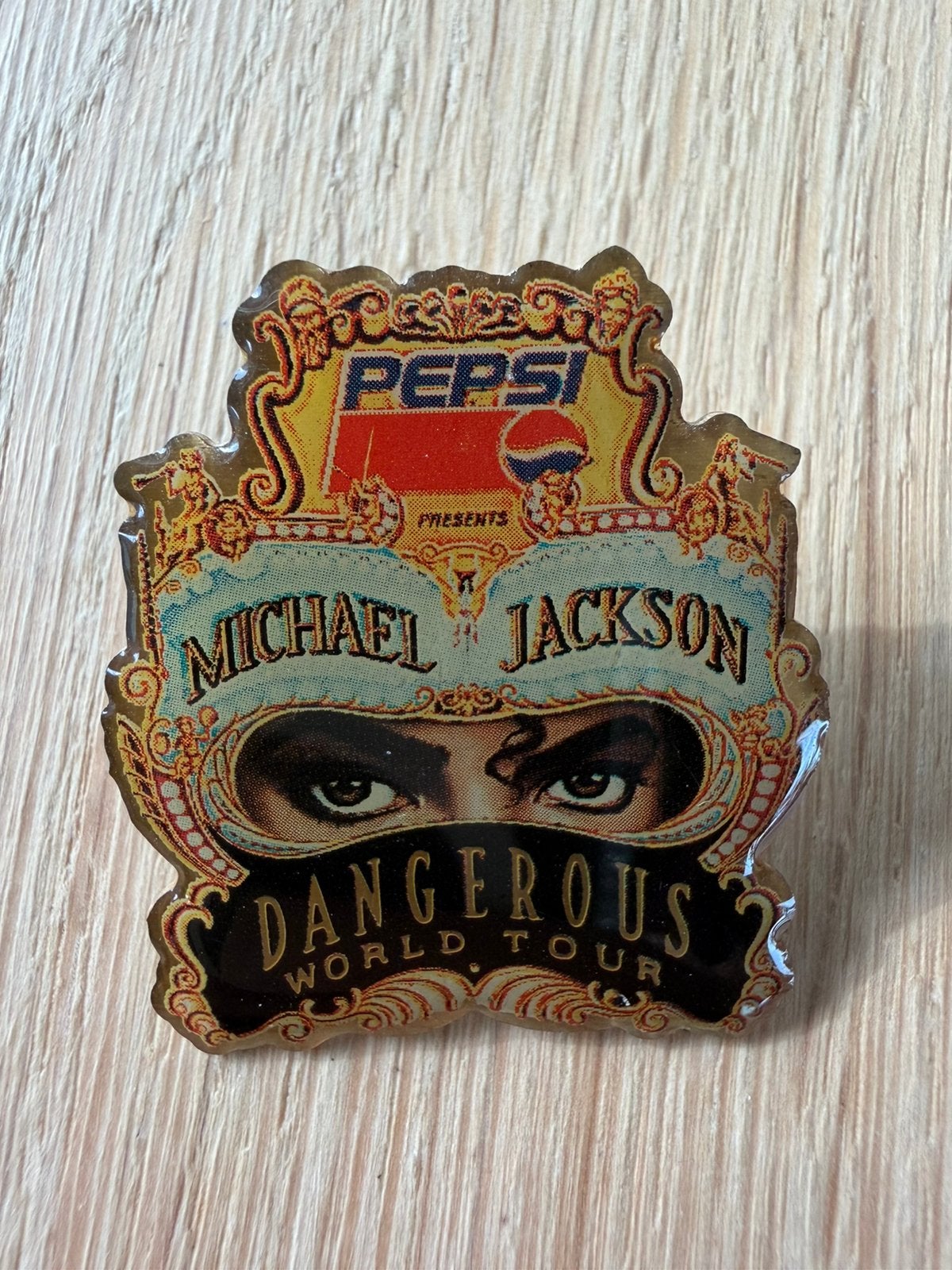 Pin uit de jaren 90, Michael Jackson, Dangerous world tour, Enlèvement ou Envoi, Comme neuf