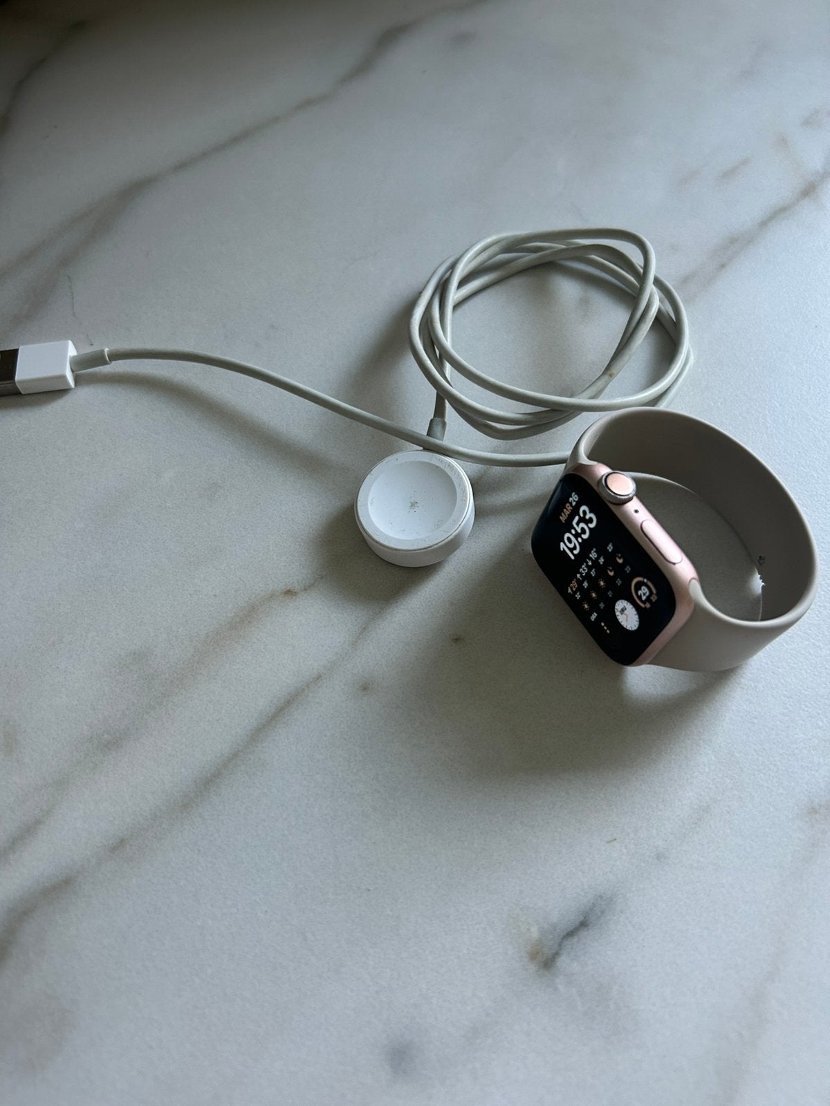 Apple Watch Series 4, Bijoux, Sacs & Beauté, Enlèvement, Utilisé, Rose, IOS