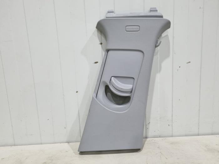 Montant centre droit d'un Audi A1 (LX5H), -, 3 mois de garantie, Audi, Utilisé