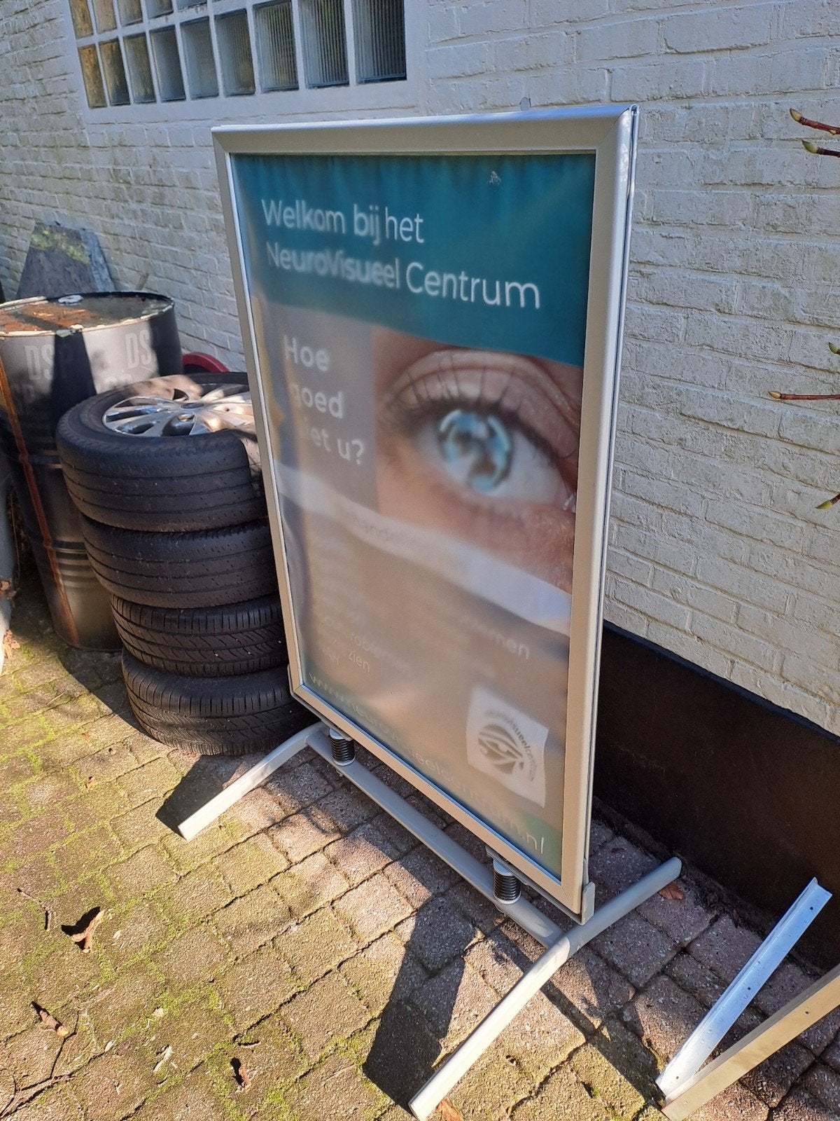 A0 reclamepaneel voor buiten. Langs 2 kanten plek vr poster, Ophalen