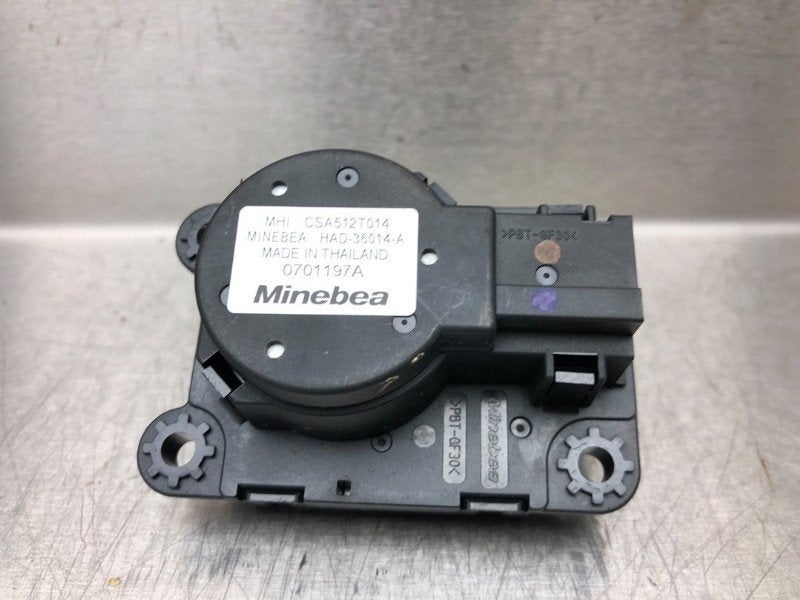 ACTIONNEUR MOTEUR VOLET CHAUFFAGE Eclipse Cross (GK / GL), Utilisé, Mitsubishi