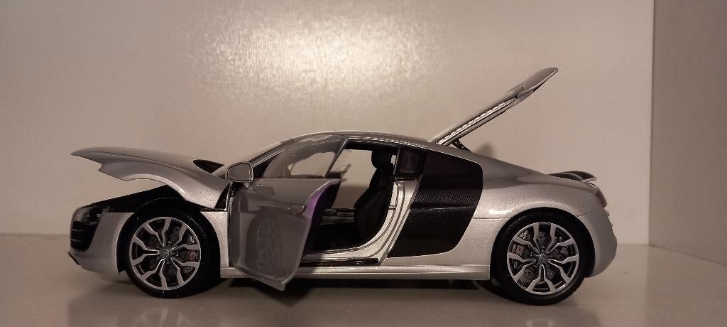 1/18 Audi R8 V10 5.2 FSi Quattro 2010 Kyosho, Enlèvement, Neuf, Voiture, Kyosho