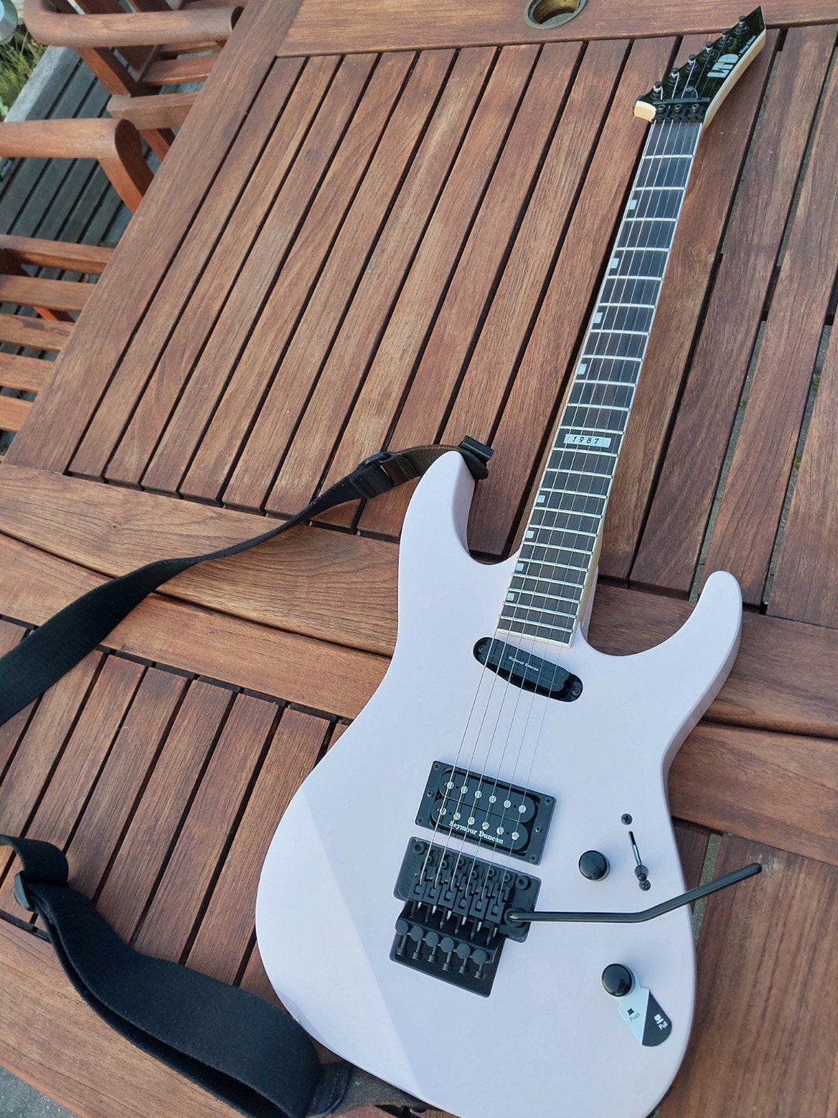 ESP LTD 1987 Mirage deluxe, Musique & Instruments, Enlèvement
