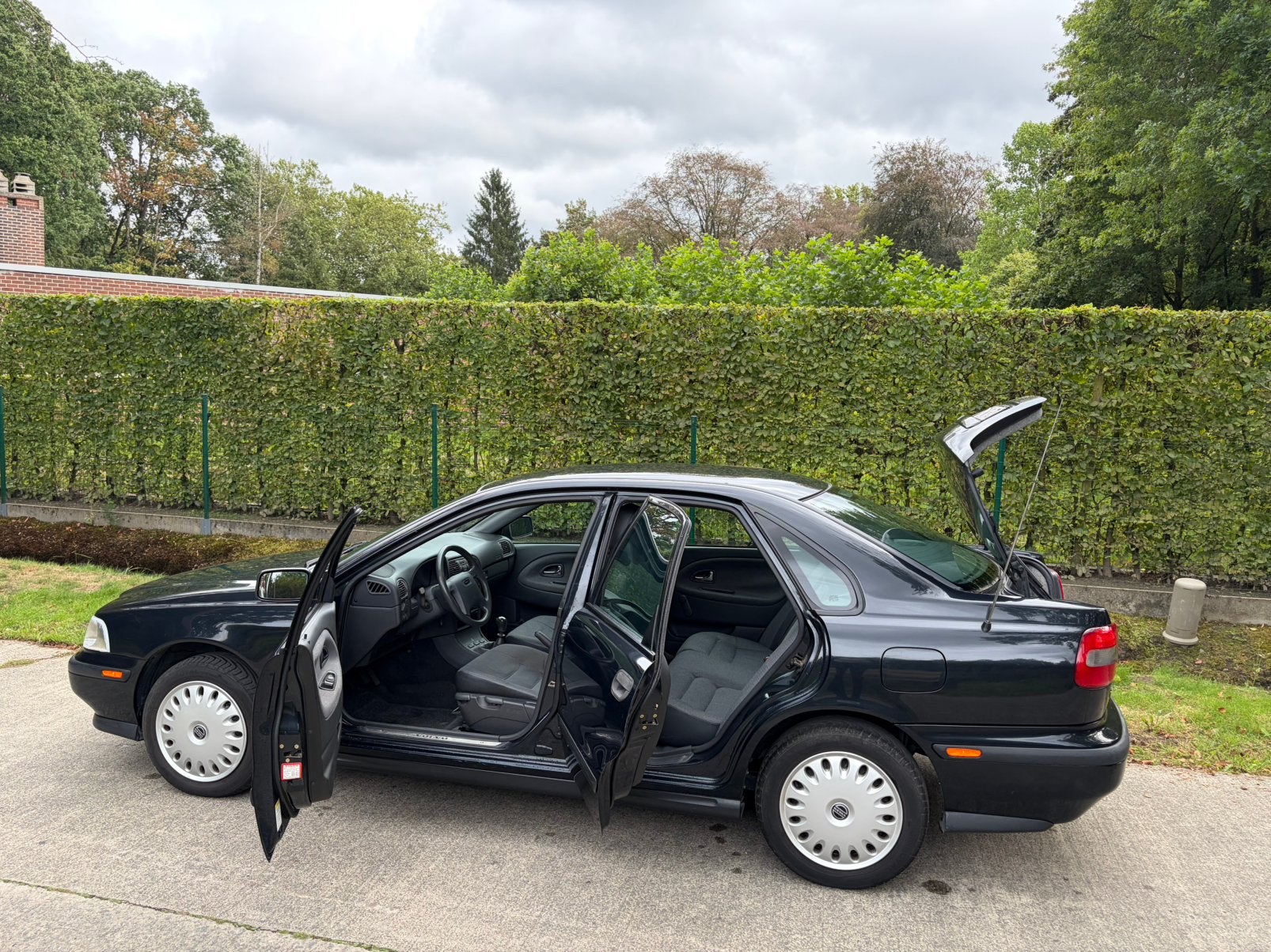 ✅Volvo S40 Pre-Facelift (58.500km)‼️ Gekeurd/Car-Pass‼️, Auto's, Voorwielaandrijving, 4 deurs, Leder en Stof, Zwart