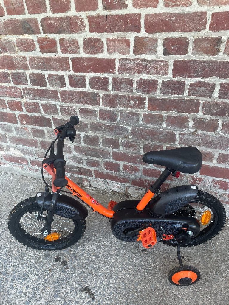 À vendre 1 vélo et une draisienne, Enlèvement, Utilisé, Frein sur jante, Moins de 16 pouces