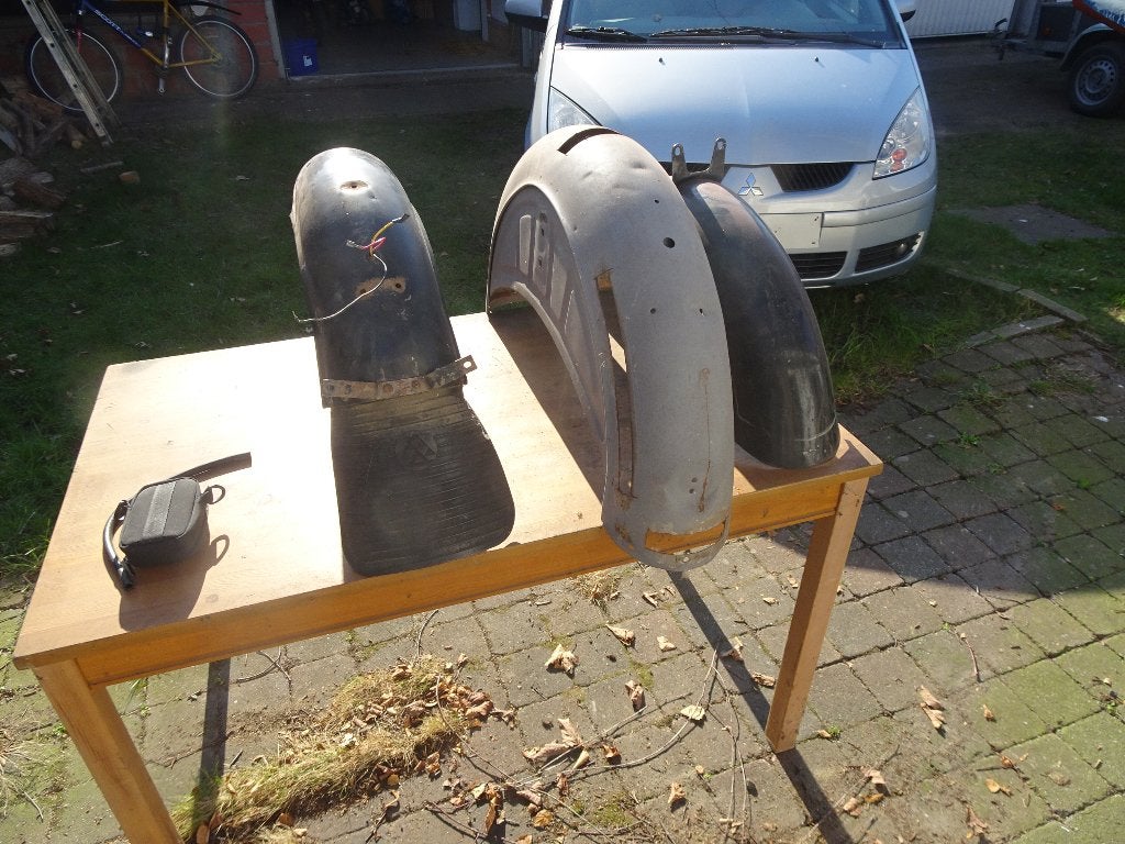 motorzadels en spatborden, benzine tanken, Motoren, Onderdelen | Merk-onafhankelijk, Ophalen, Gebruikt