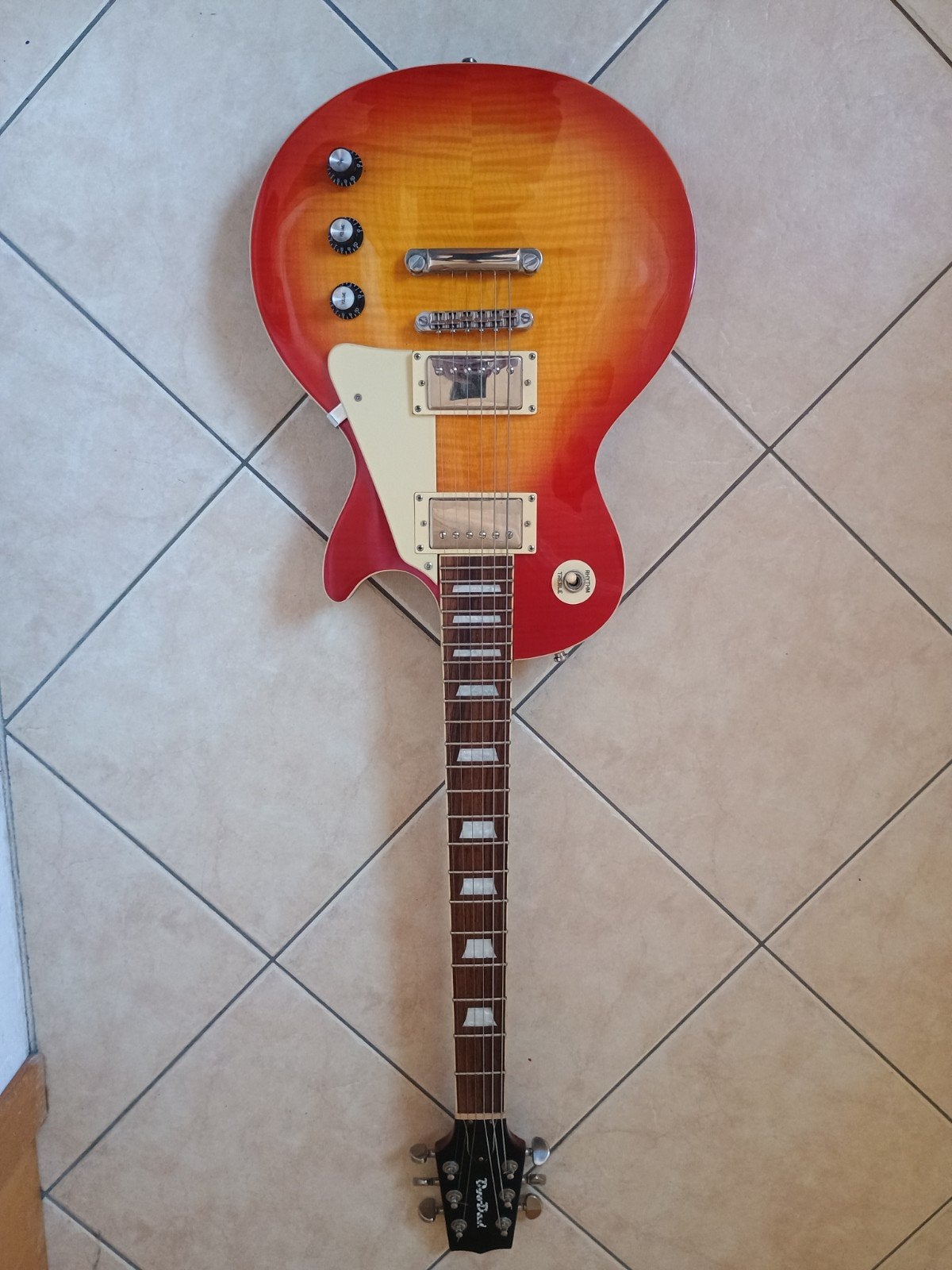 Doodad st peter (les paul) tekoop/ruil, Musique & Instruments, Enlèvement ou Envoi, Utilisé, Solid body