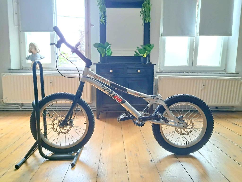 Vélo Trial Monty 221 PR Disc, Aluminium, 16 à 20 pouces, Utilisé, Frein à disque